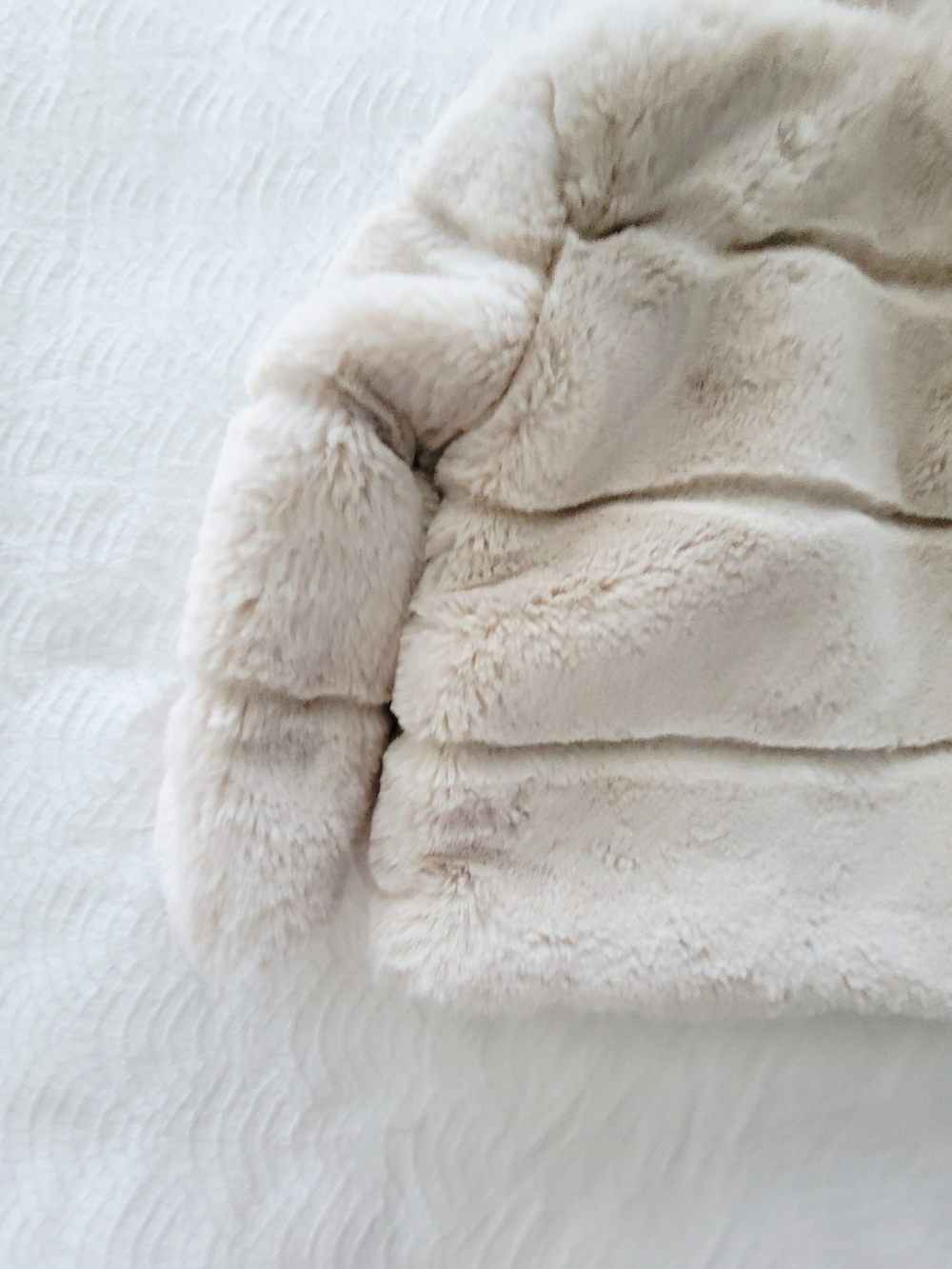 Joe Fresh Cream Faux Fur Pea Coat for Kids - Size 2T - Picture 10 of 10